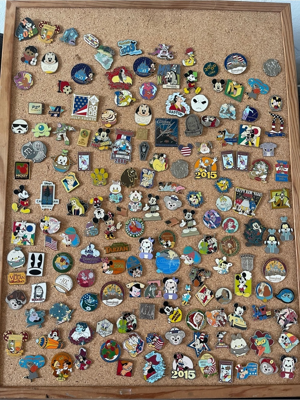 Disney pins